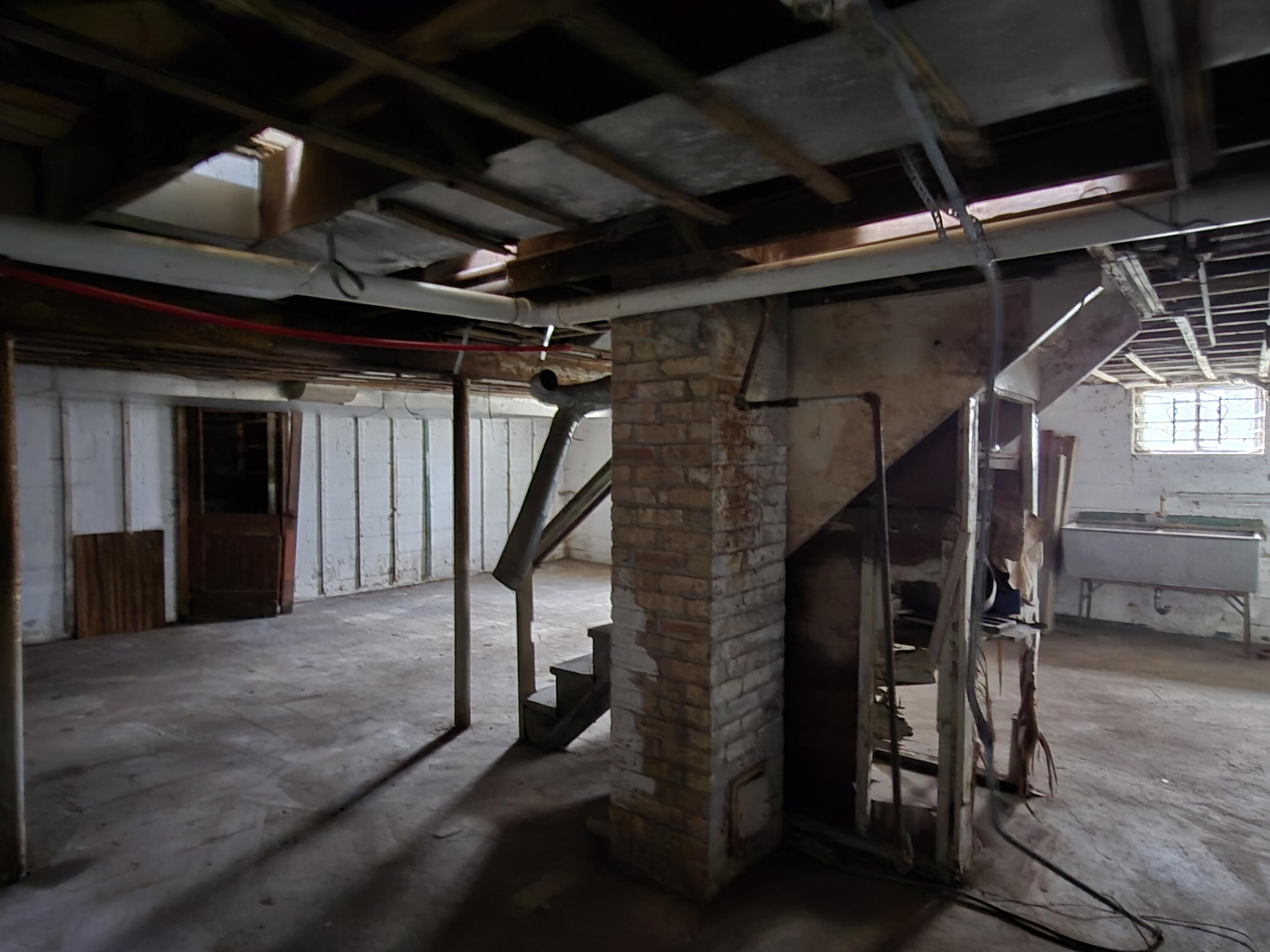 4644 Delaware Street Gary, IN 46409 - Photo 16 of 20 3000x2250