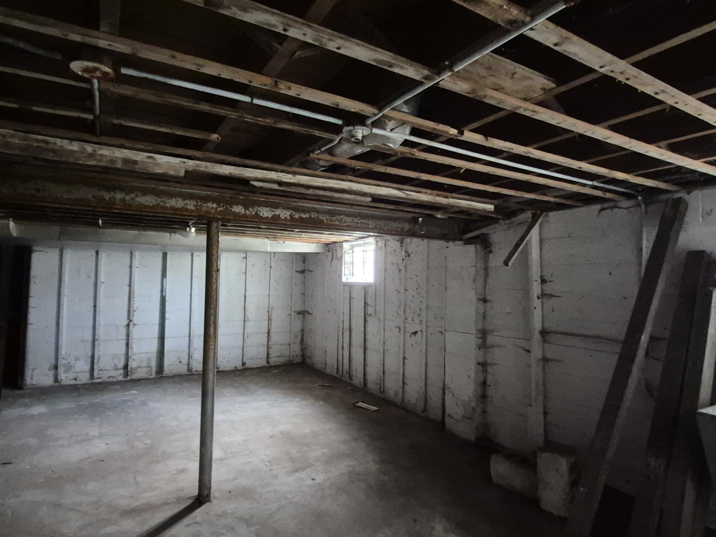 4644 Delaware Street Gary, IN 46409 - Photo 18 of 20 3000x2250