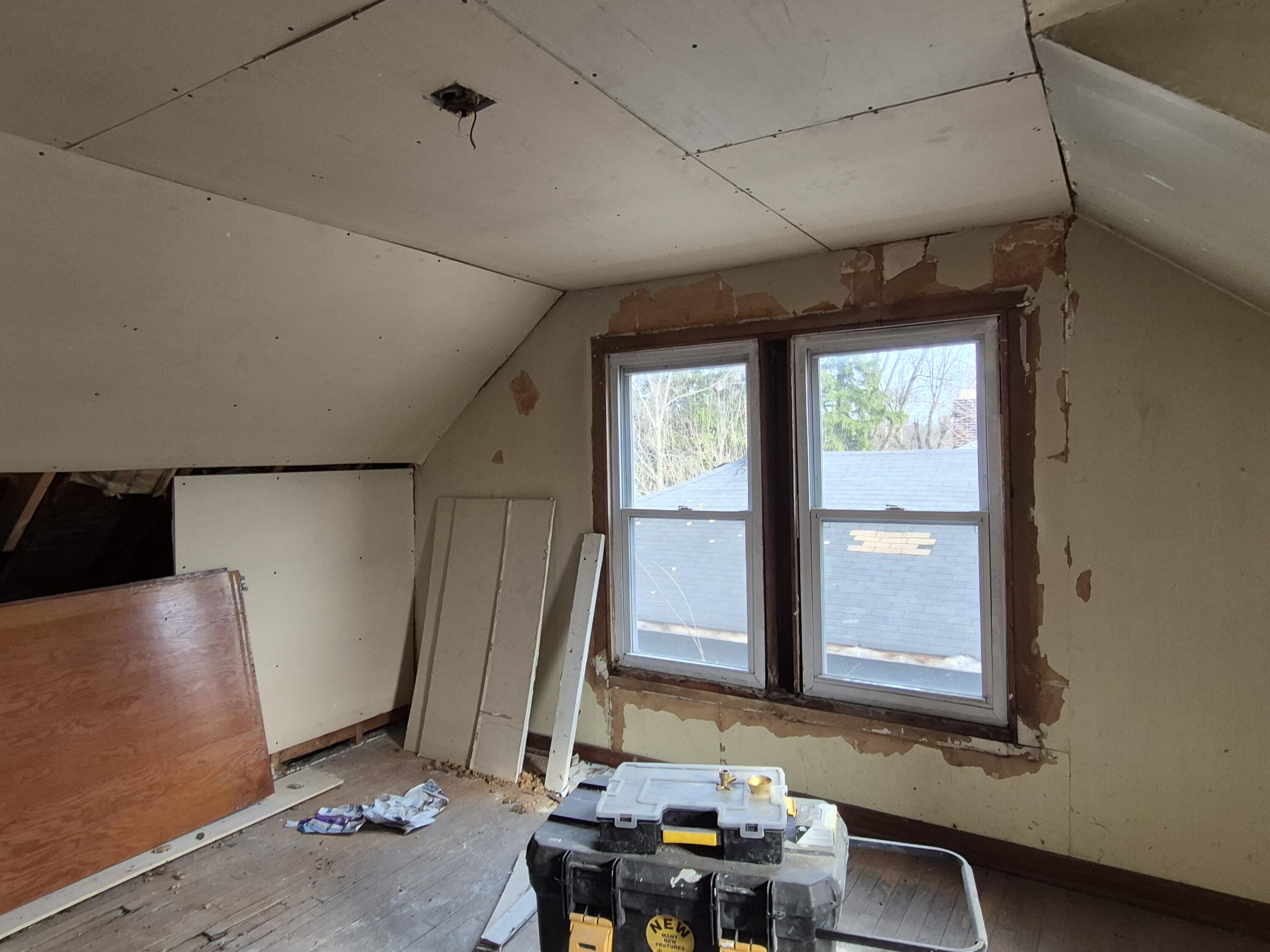 4644 Delaware Street Gary, IN 46409 - Photo 9 of 20 3000x2250