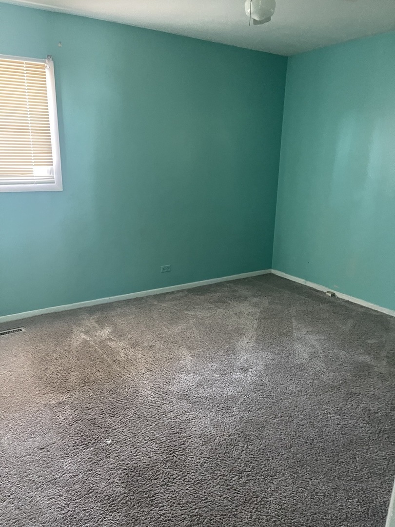 3347 Thornberry Lane Glenview, IL 60025 - Photo 10 of 12 a view of room with window