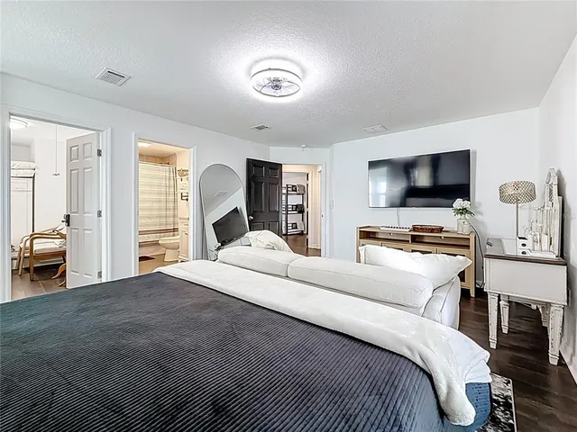 $650,000 | 902 West Baker Street, Plant City, FL 33563