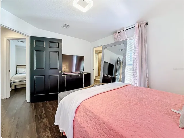 $650,000 | 902 West Baker Street, Plant City, FL 33563