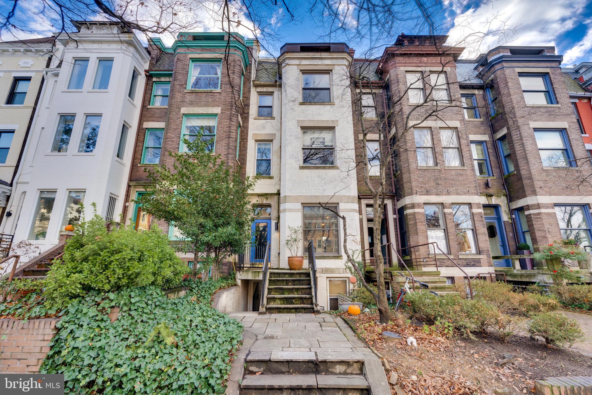 1946 Calvert Street Northwest, Unit 4 Washington, DC 20009 - Photo 1 of 27