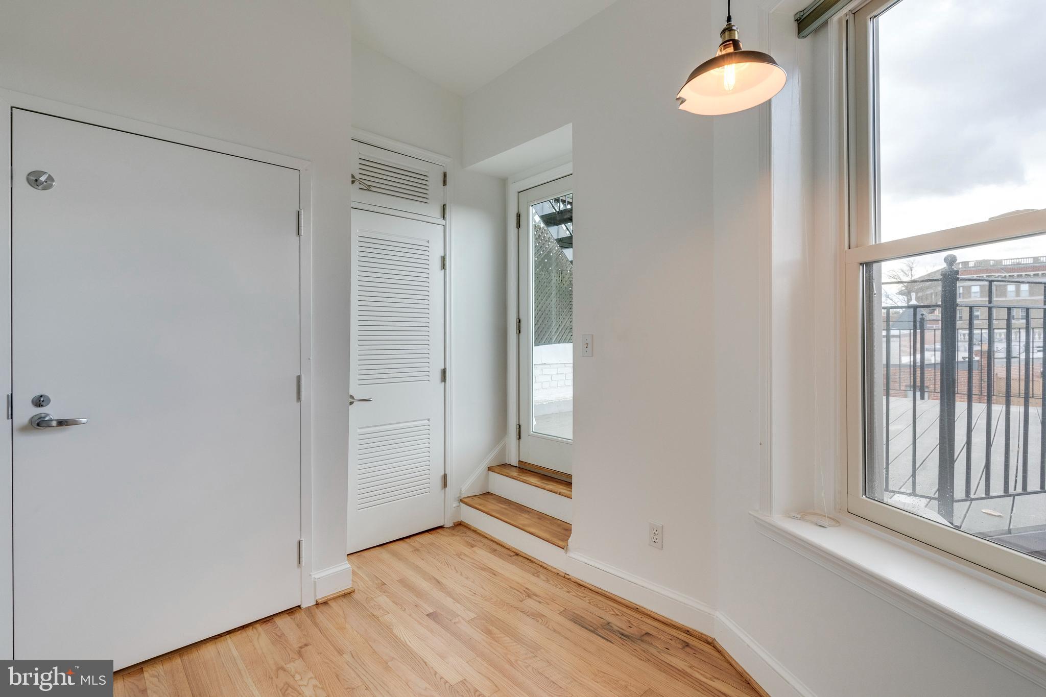 1946 Calvert Street Northwest, Unit 4 Washington, DC 20009 - Photo 19 of 27