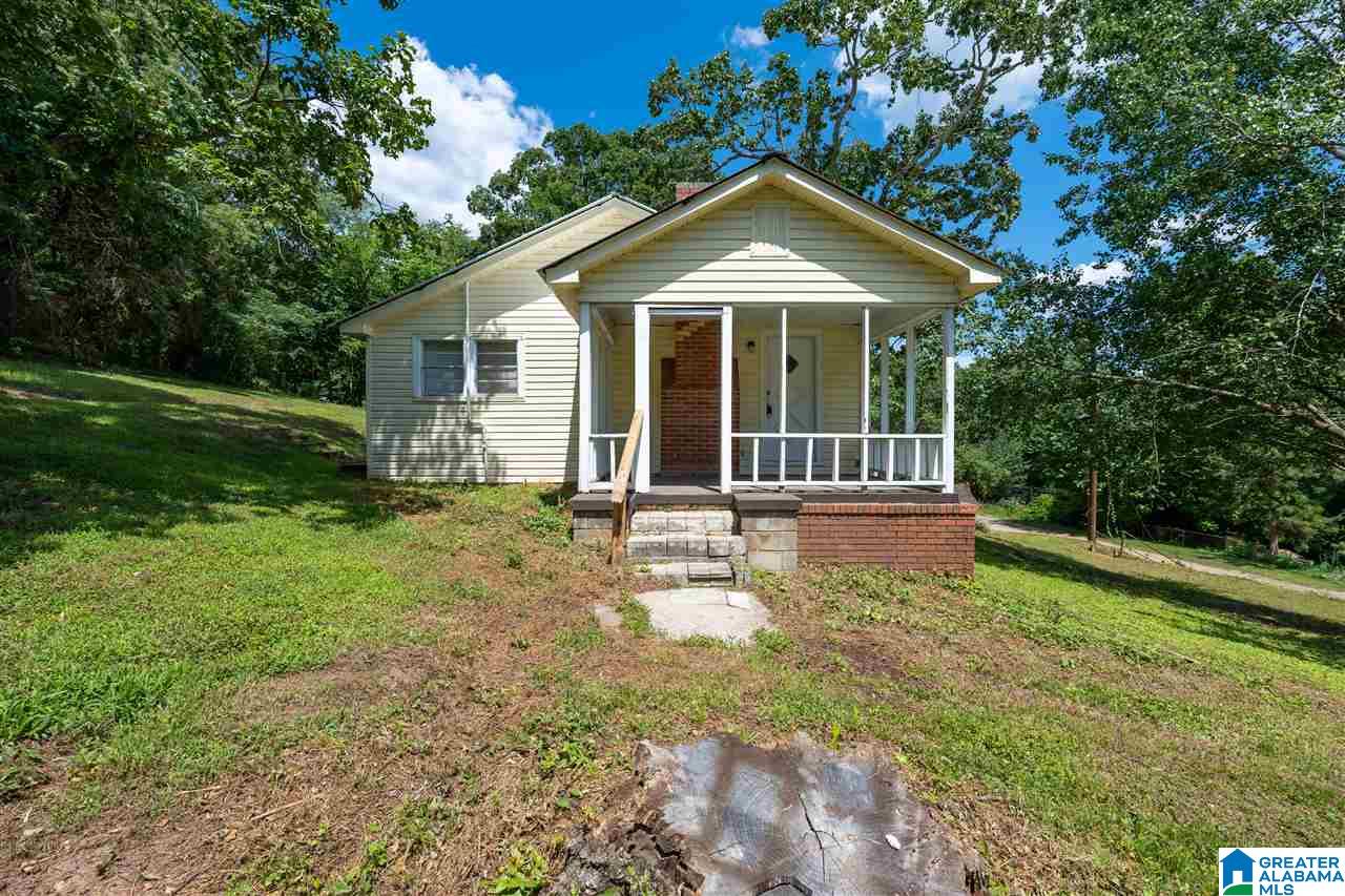 242 Southview Road Sylacauga, AL 35150 - Photo 1 of 6