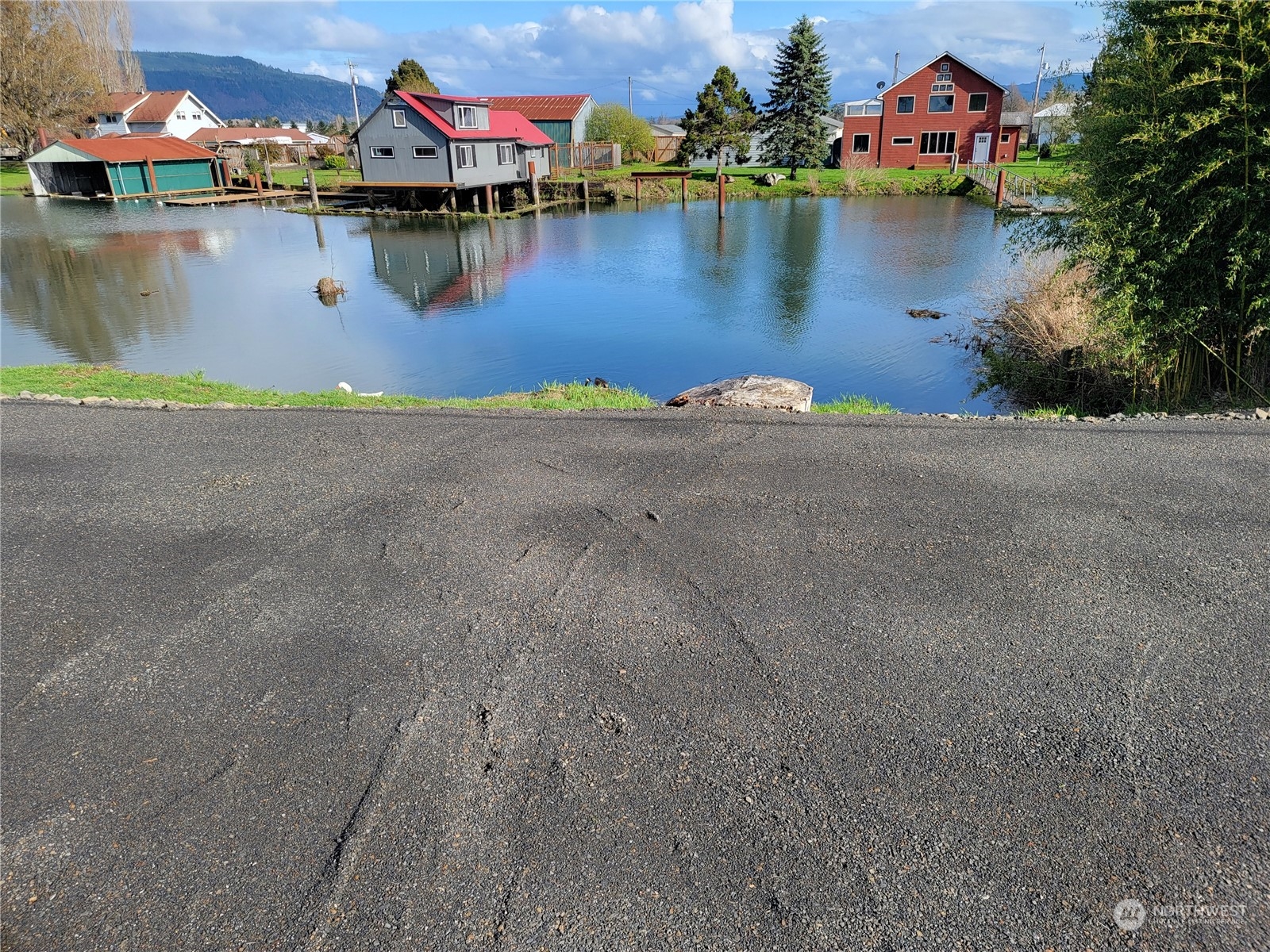 239 North Welcome Slough Road Cathlamet, WA 98612 - Photo 1 of 19 Gallery Image 1