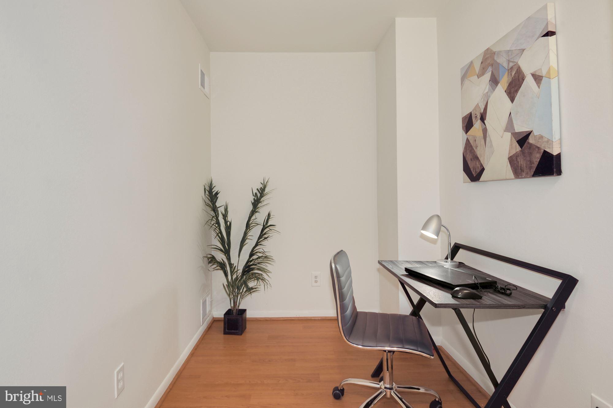 11627 Vantage Hill Road, Unit 1A Reston, VA 20190 - Photo 16 of 27 Decorated as an office