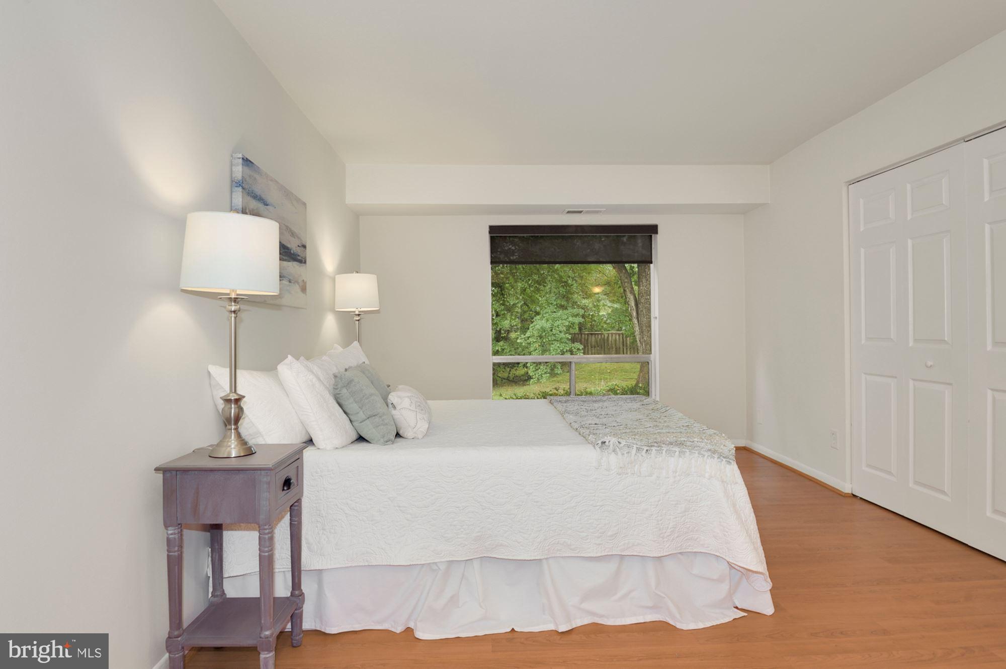 11627 Vantage Hill Road, Unit 1A Reston, VA 20190 - Photo 9 of 27 Large bedroom