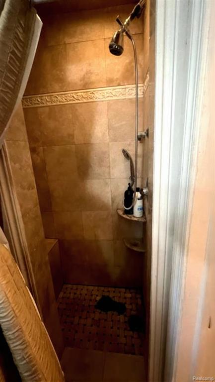 164 Albertson Street Rochester, MI 48307 - Photo 7 of 17 Gallery Image 7