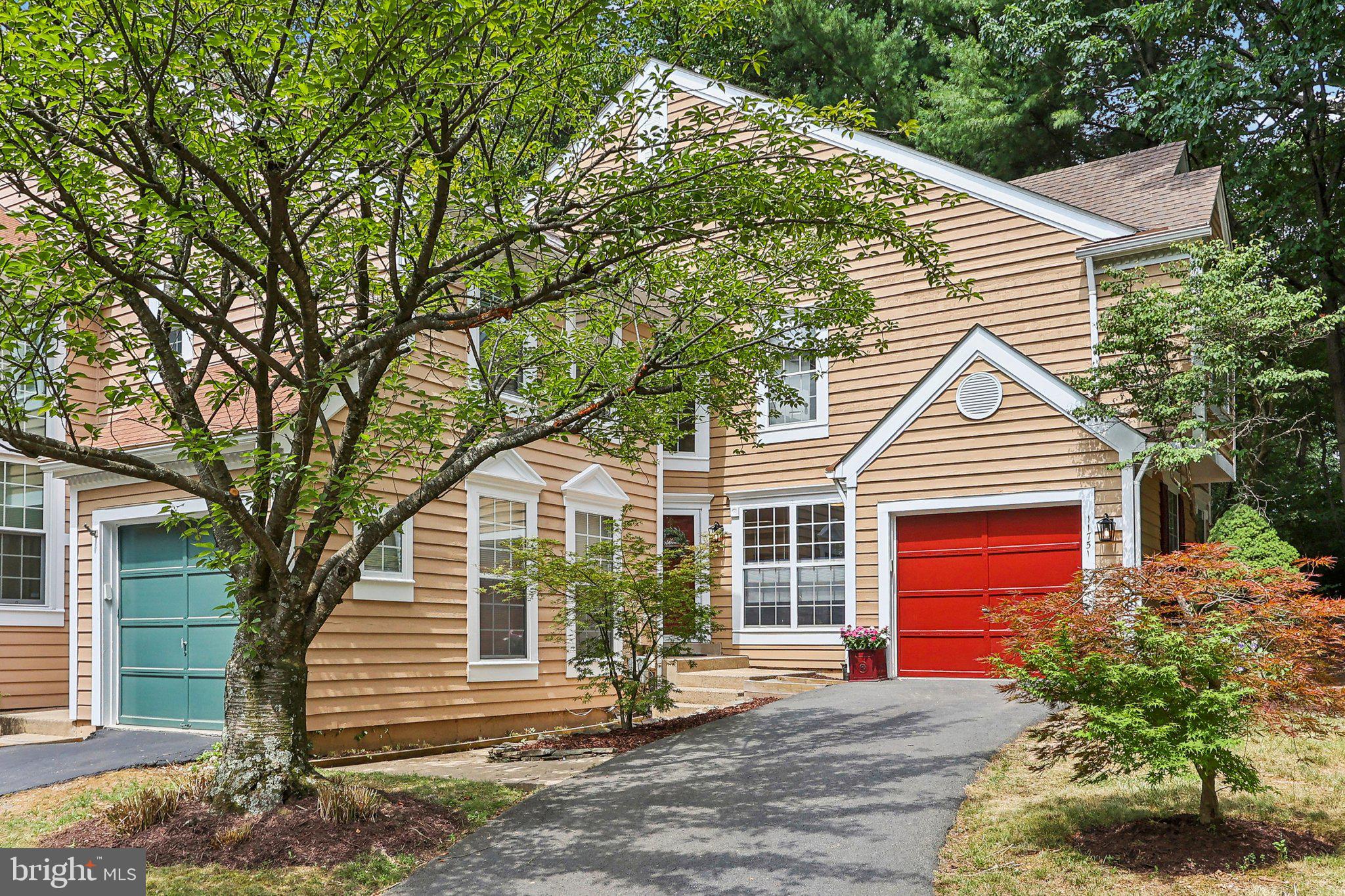 11751 Arbor Glen Way Reston, VA 20194 - Photo 17 of 18