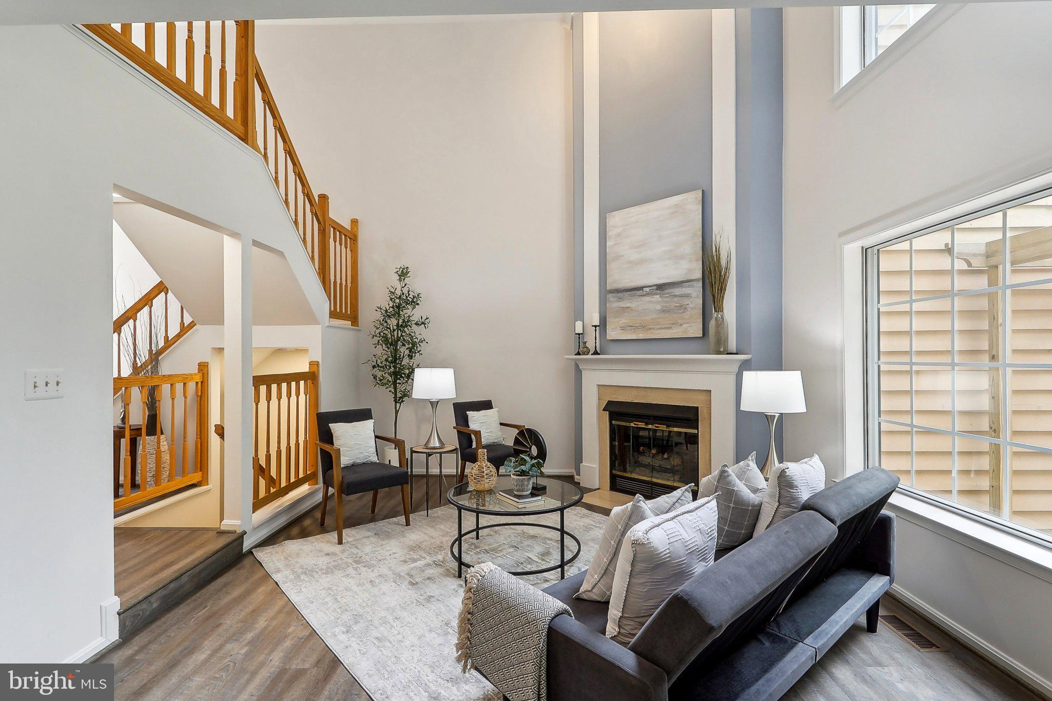 11751 Arbor Glen Way Reston, VA 20194 - Photo 3 of 18 LIving Room with vaulted ceiling