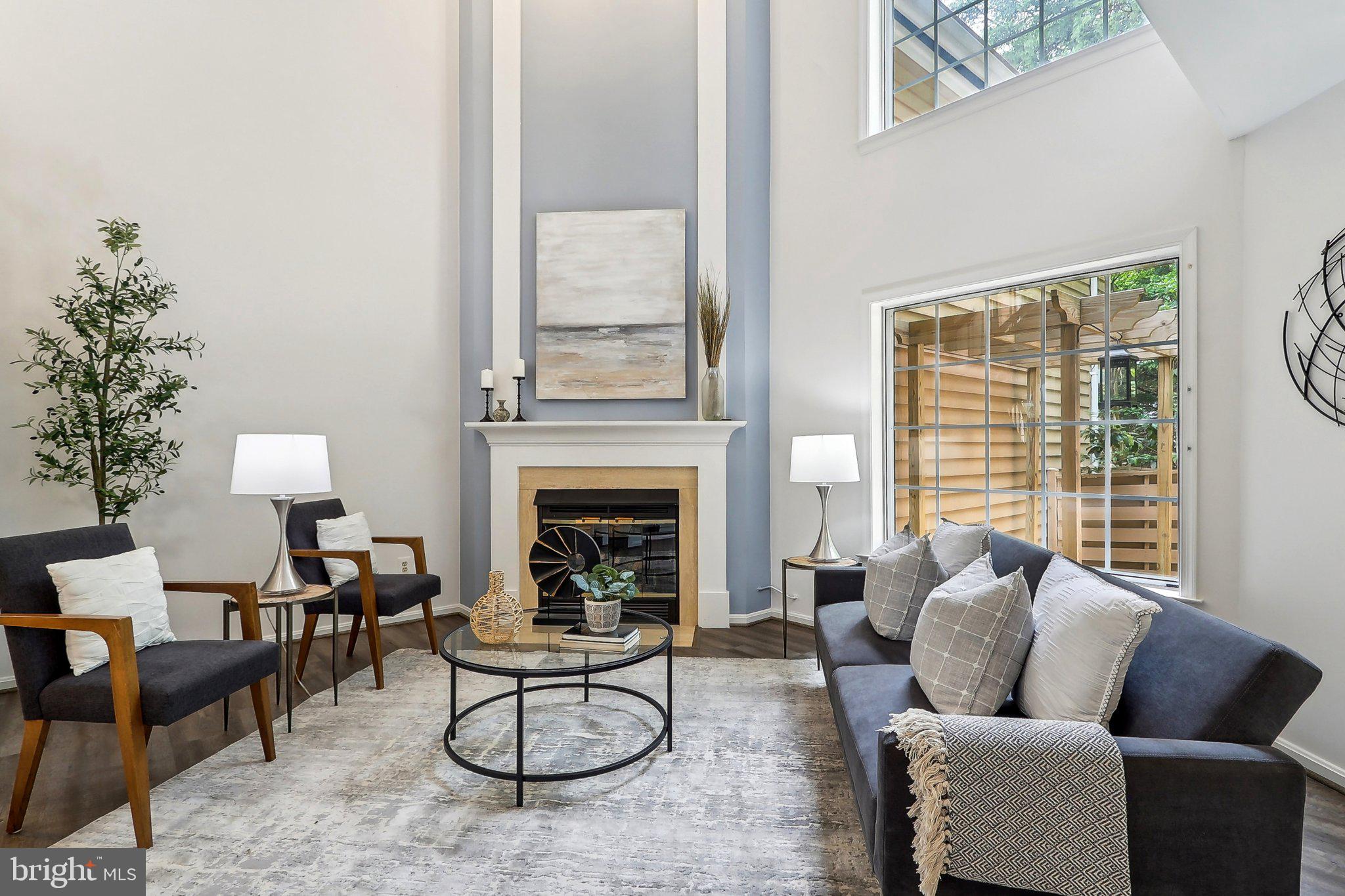 11751 Arbor Glen Way Reston, VA 20194 - Photo 4 of 18 Gas fireplace