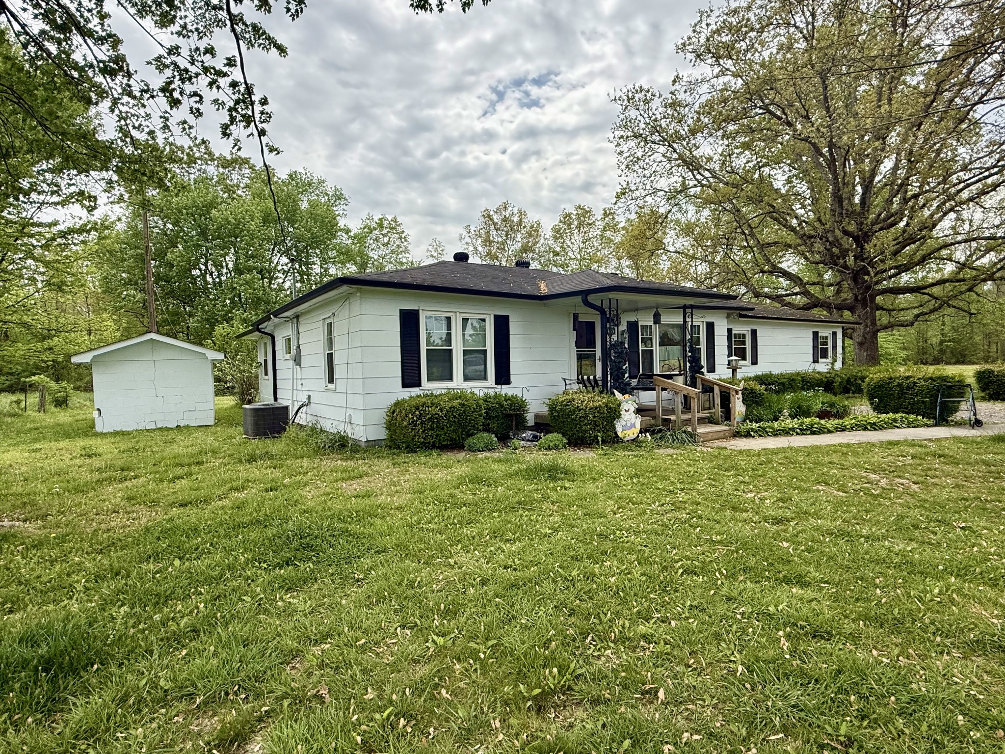 1459 Pete Sain Road Manchester, TN 37355 - Photo 4 of 41