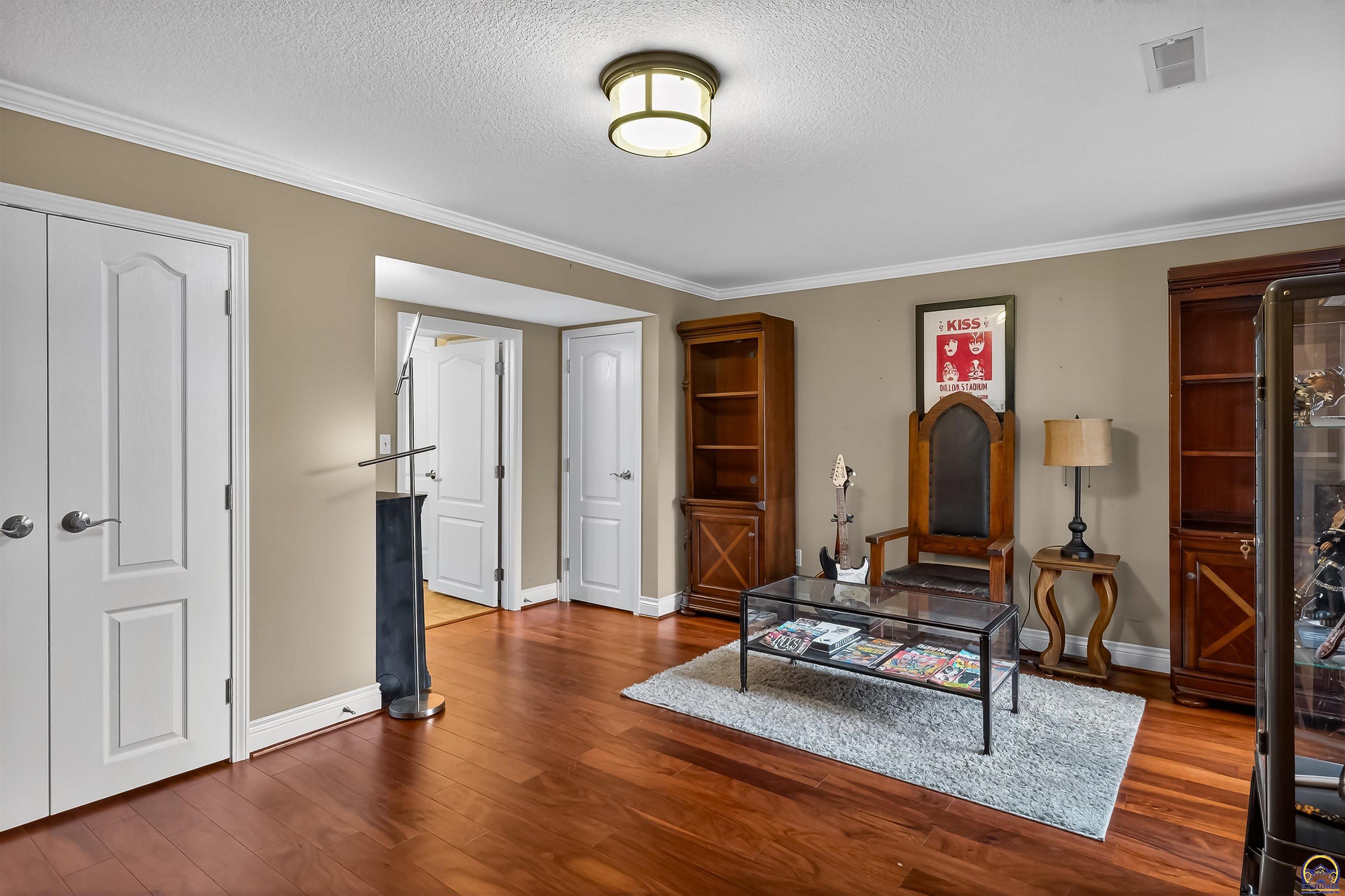 5934 Southwest 47th Street Topeka, KS 66610 - Photo 43 of 58
