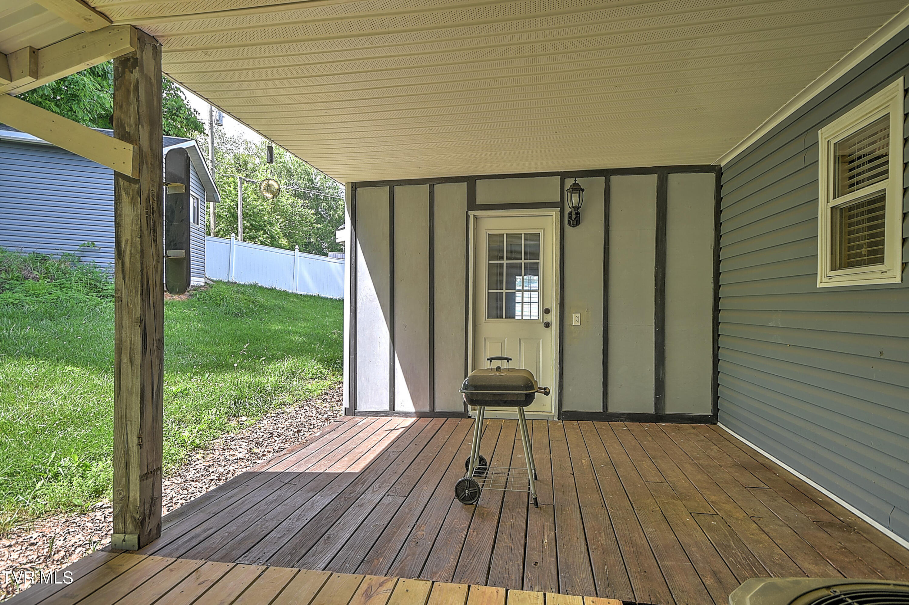 107 Springview Drive Gray, TN 37615 - Photo 32 of 44 B7B019A6-D440-4790-BCE0-375B3ADE6D73