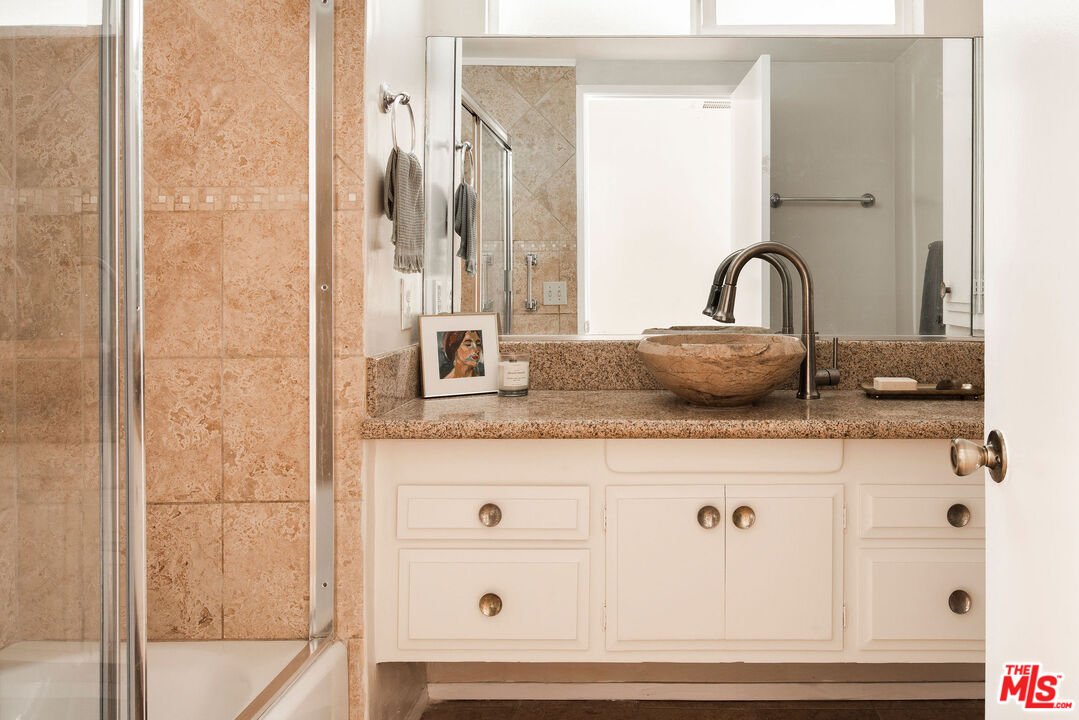 478 Devonwood Road Altadena, CA 91001 - Photo 24 of 42 a close view of sink and tap