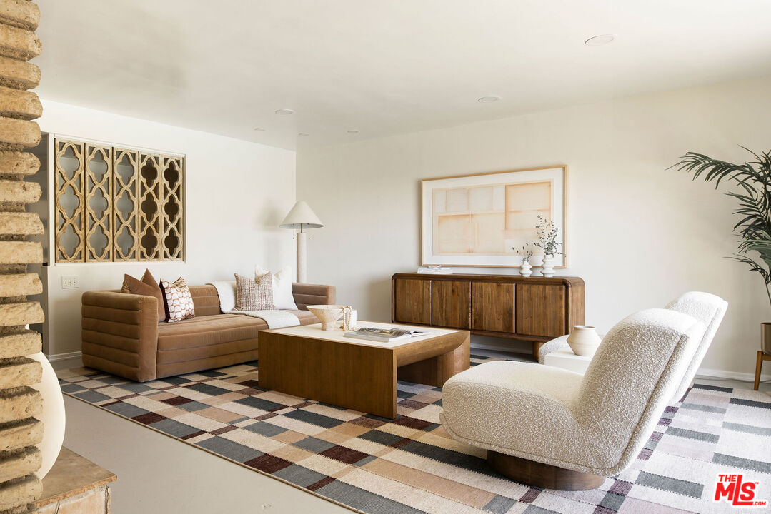 478 Devonwood Road Altadena, CA 91001 - Photo 5 of 42 a living room with furniture a lamp and a window