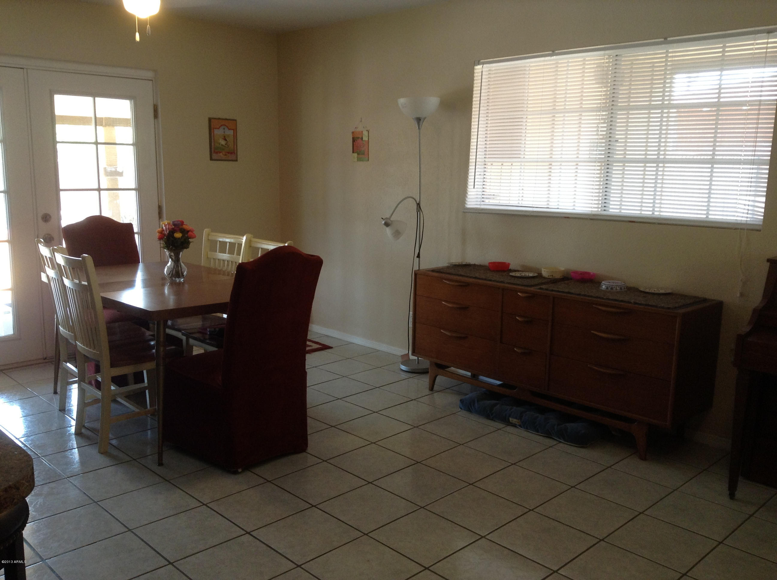 3531 West Lawrence Road Phoenix, AZ 85019 - Photo 8 of 11 Dining Area