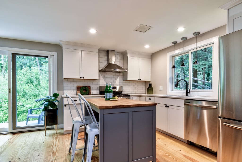 185 Ruggles Street Westborough, MA 01581 - Photo 12 of 38 Gallery Image 12