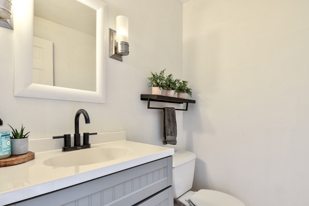 185 Ruggles Street Westborough, MA 01581 - Photo 17 of 38 Gallery Image 17