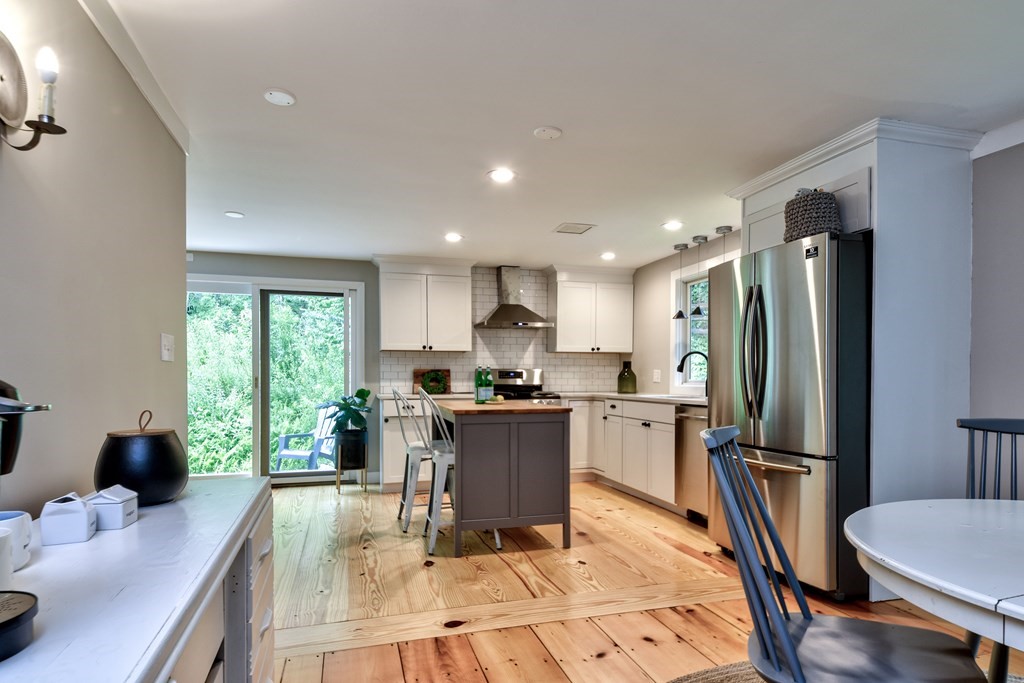 185 Ruggles Street Westborough, MA 01581 - Photo 10 of 38 Gallery Image 10