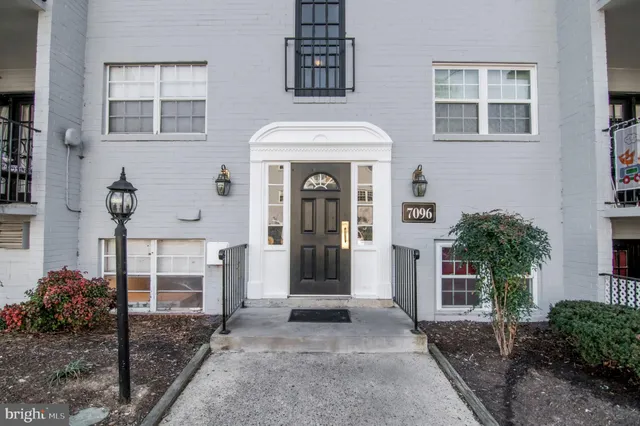 $1,975 | 7096 Spring Garden Drive, Unit 102, Springfield, VA 22150