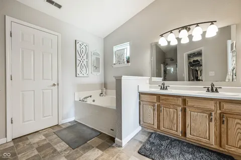 $289,900 | 6623 Southern Ridge Drive, Indianapolis, IN 46237