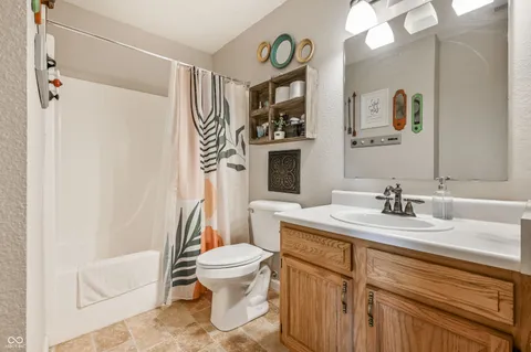$289,900 | 6623 Southern Ridge Drive, Indianapolis, IN 46237