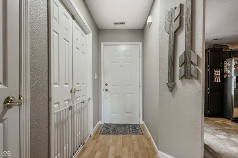 $289,900 | 6623 Southern Ridge Drive, Indianapolis, IN 46237