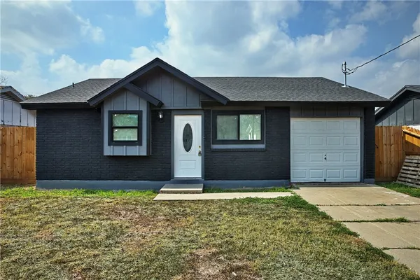 $185,500 | 408 Avenue D, Sinton, TX 78387