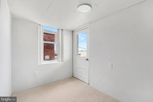 $180,000 | 1419 West King Street, York, PA 17404