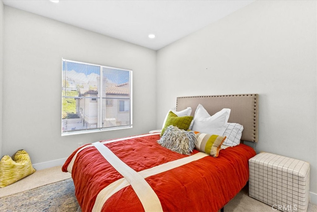 66 Vellisimo Drive Aliso Viejo, CA 92656 - Photo 14 of 46