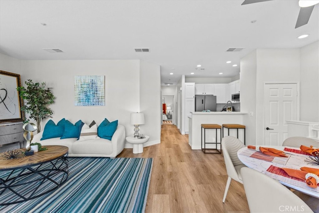 66 Vellisimo Drive Aliso Viejo, CA 92656 - Photo 3 of 46