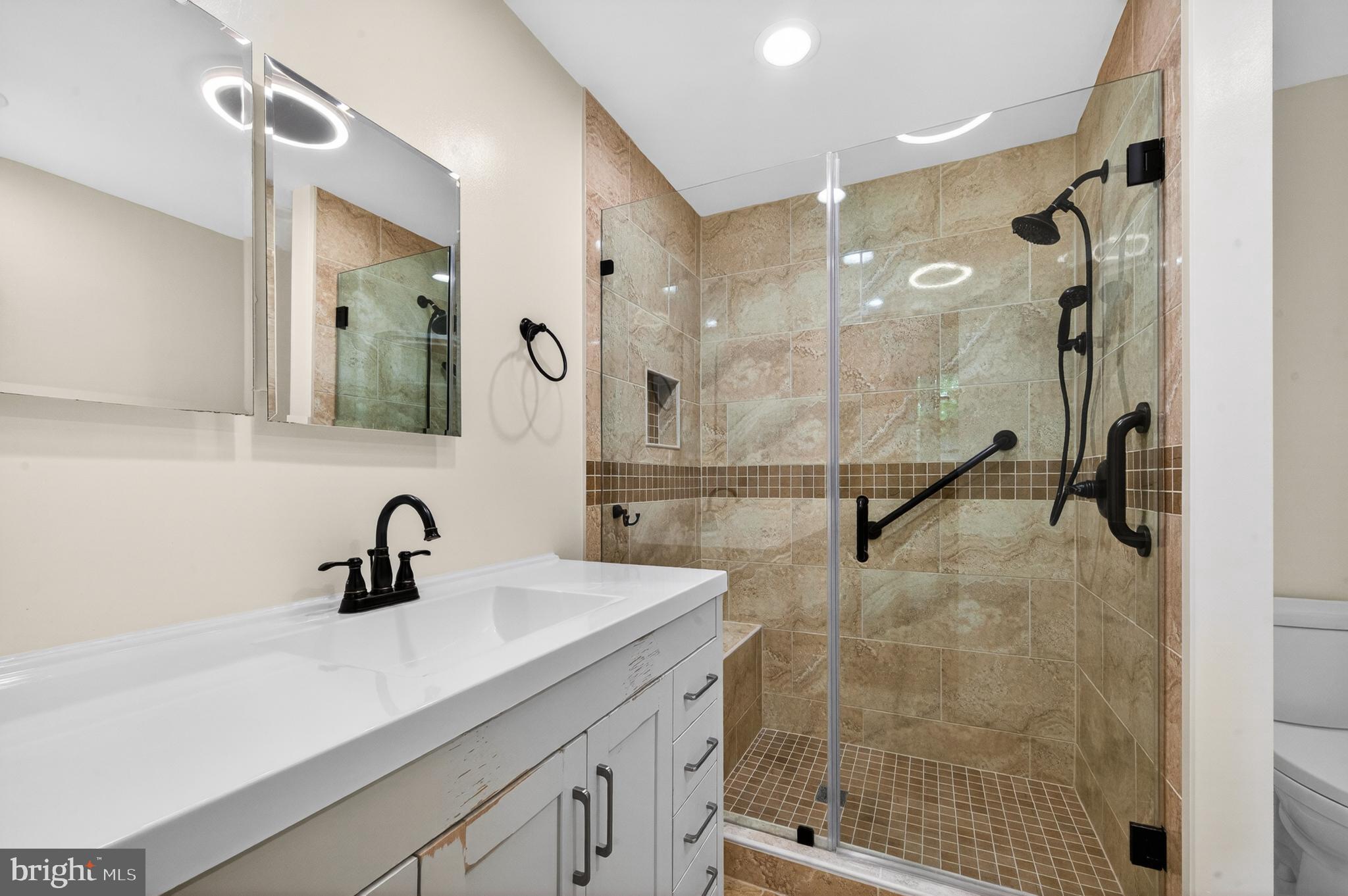 6118 Roxbury Avenue Springfield, VA 22152 - Photo 43 of 60