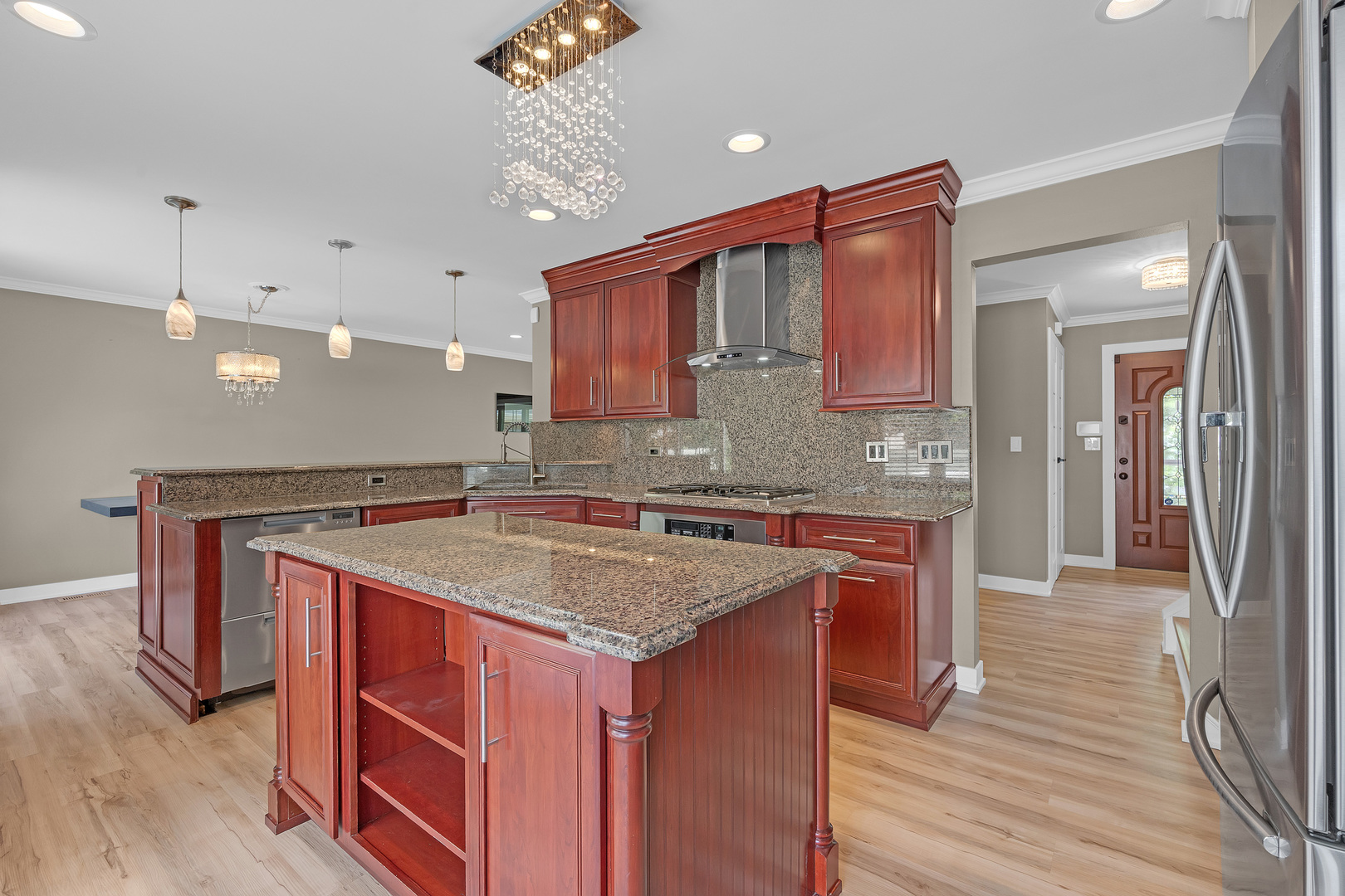 210 West Pickwick Road Arlington Heights, IL 60005 - Photo 6 of 35