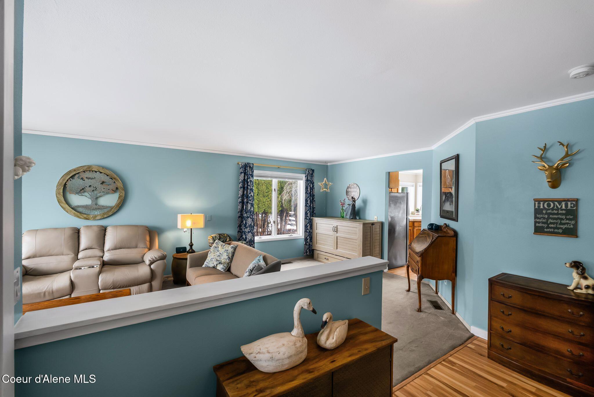 128 Spur Drive Sandpoint, ID 83864 - Photo 4 of 32 Livingroom