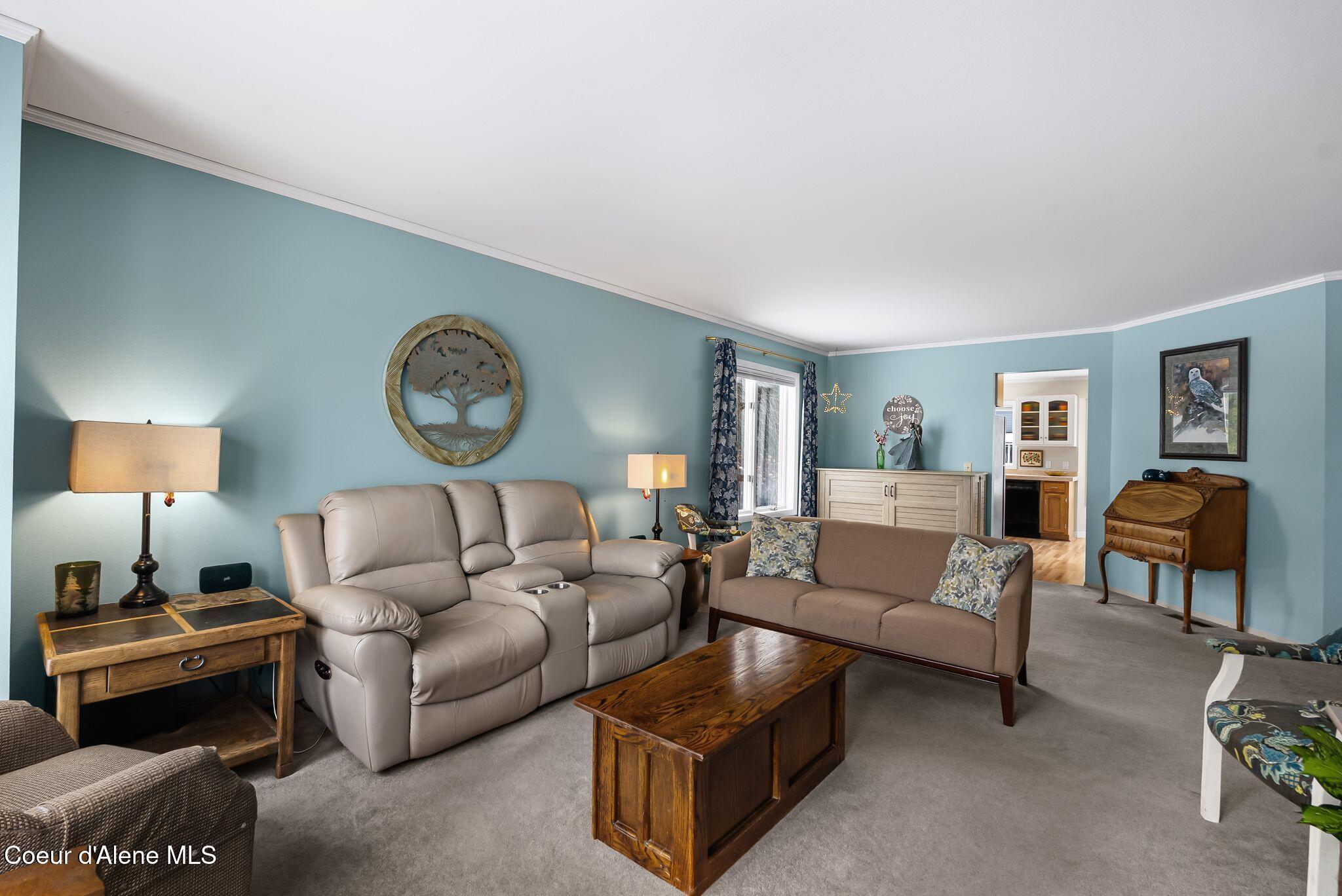 128 Spur Drive Sandpoint, ID 83864 - Photo 7 of 32 Livingroom