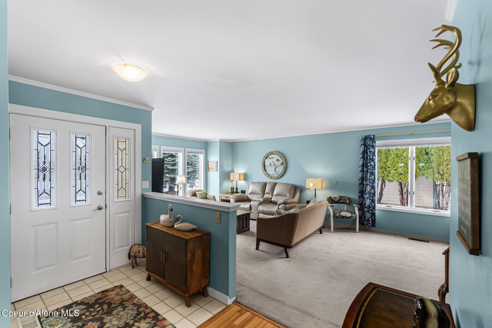 128 Spur Drive Sandpoint, ID 83864 - Photo 8 of 32 Livingroom