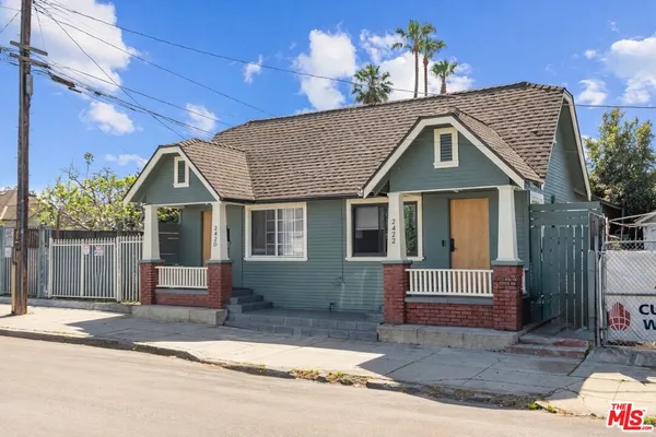 $2,650 | 2422 West 30th Street, Unit 2422, Los Angeles, CA 90018