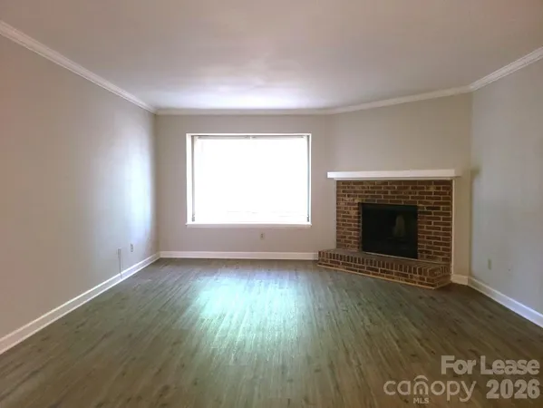$1,975 | 2141 Selwyn Avenue, Unit 104, Charlotte, NC 28207