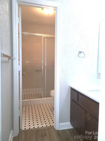 $1,975 | 2141 Selwyn Avenue, Unit 104, Charlotte, NC 28207