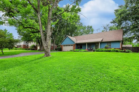 $579,000 | 242 Beechmont Drive, Carmel, IN 46032