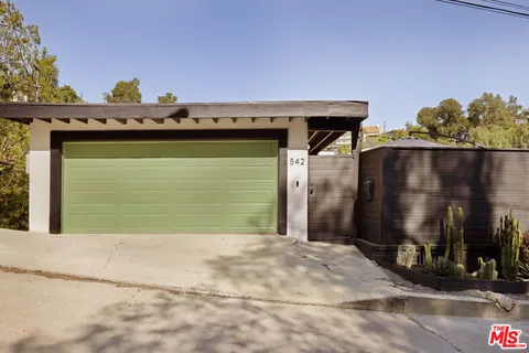 $1,099,000 | 542 Quail Drive, Los Angeles, CA 90065