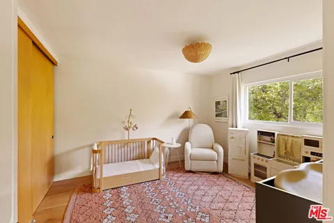 $1,099,000 | 542 Quail Drive, Los Angeles, CA 90065