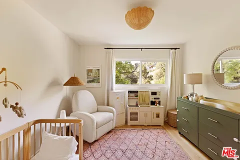 $1,099,000 | 542 Quail Drive, Los Angeles, CA 90065