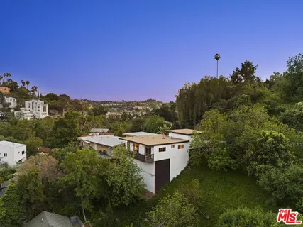 $1,099,000 | 542 Quail Drive, Los Angeles, CA 90065