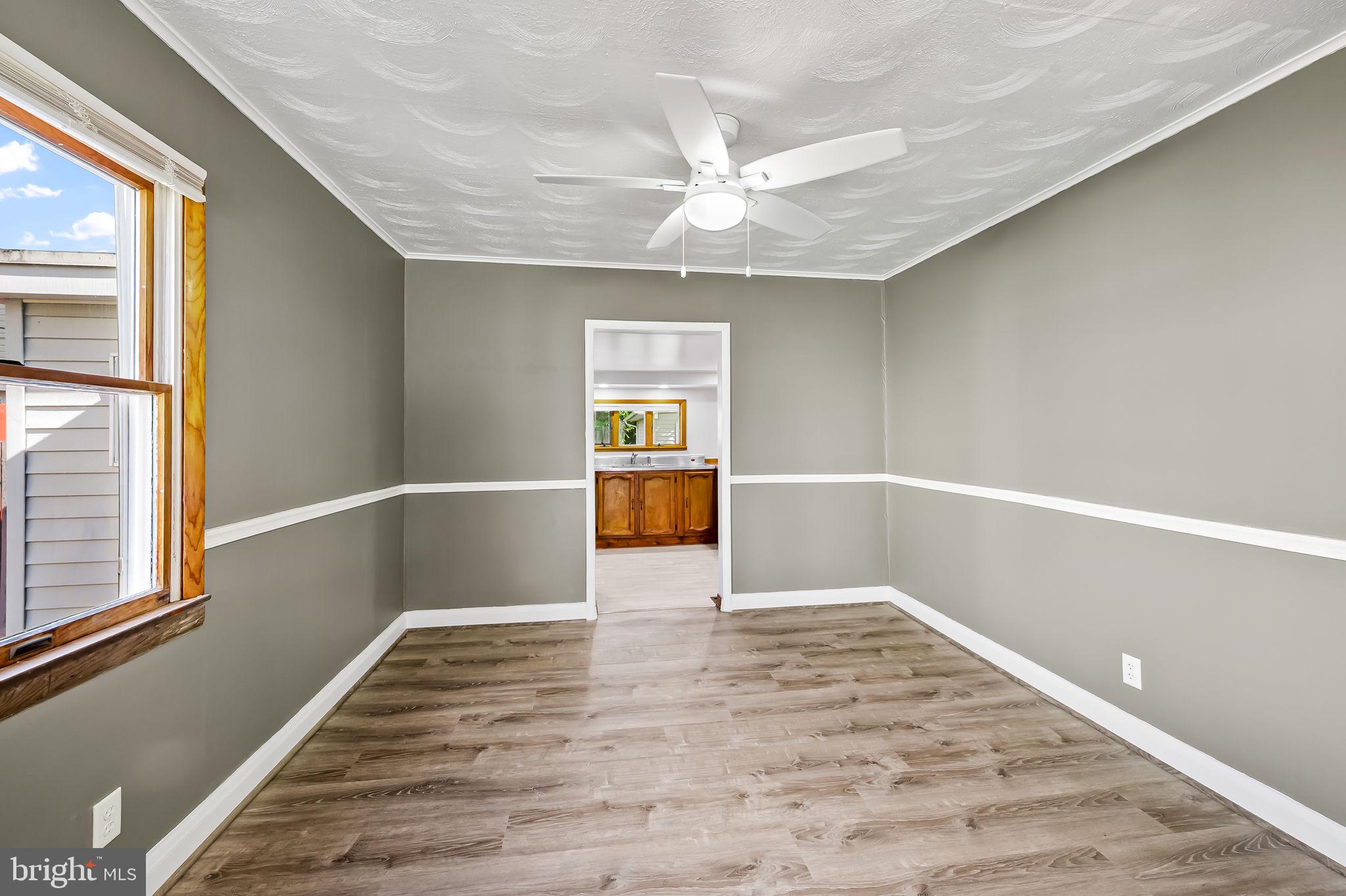 2908 Virginia Avenue Baltimore, MD 21227 - Photo 9 of 32