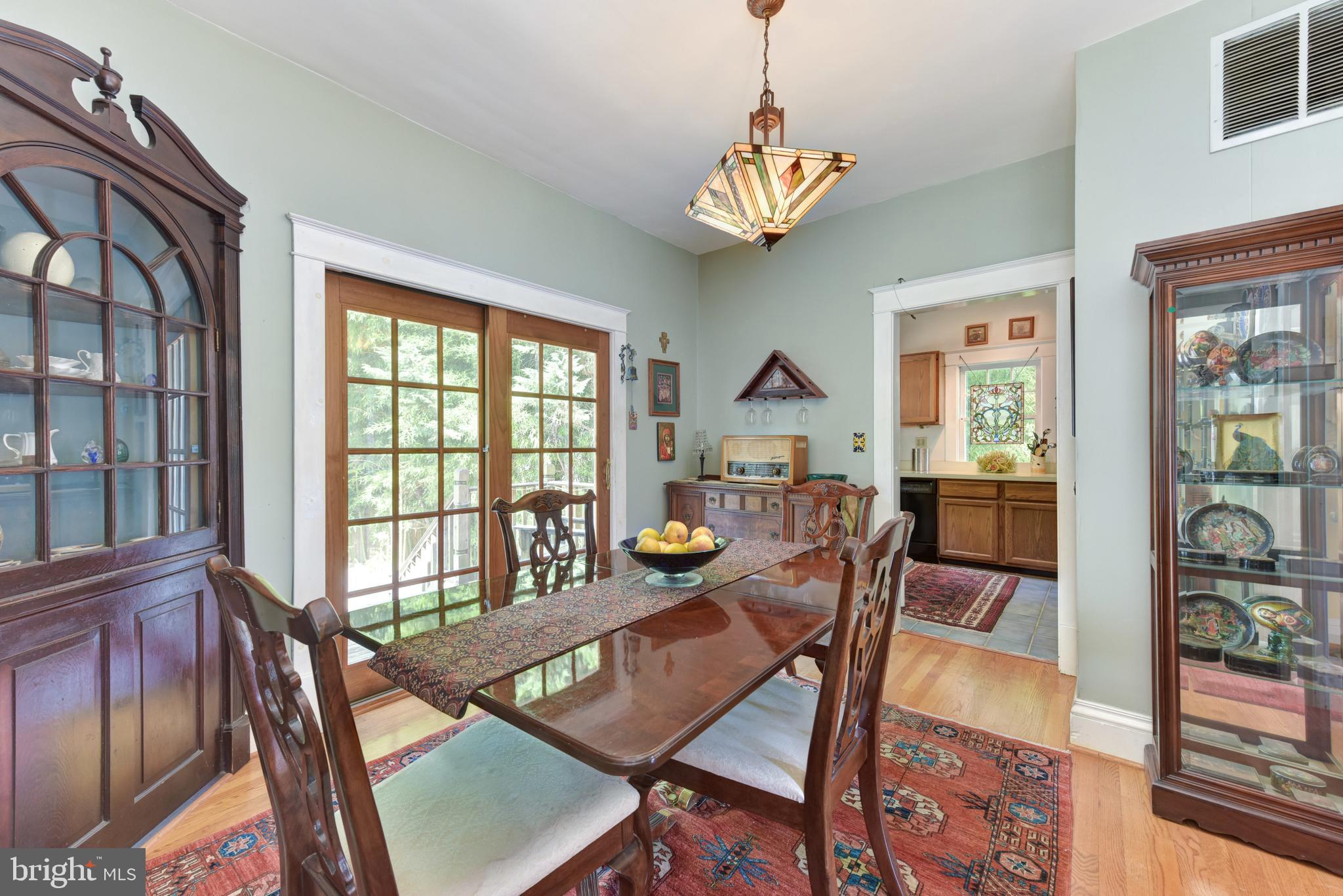 7 West Braddock Road Alexandria, VA 22301 - Photo 8 of 37 Dining room with French doors to backyard