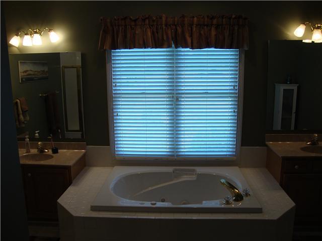 10683 Hoosier Road Fishers, IN 46037 - Photo 14 of 24 Gallery Image 14