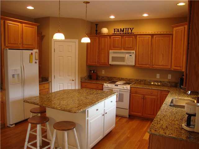 10683 Hoosier Road Fishers, IN 46037 - Photo 3 of 24 Gallery Image 3